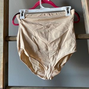 Maidenform Shapewear